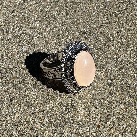 NEW Oval Peach Pink Cream Rose Quartz Vintage-inspired Silver Art Deco Ring Sz 9 - Picture 7 of 13